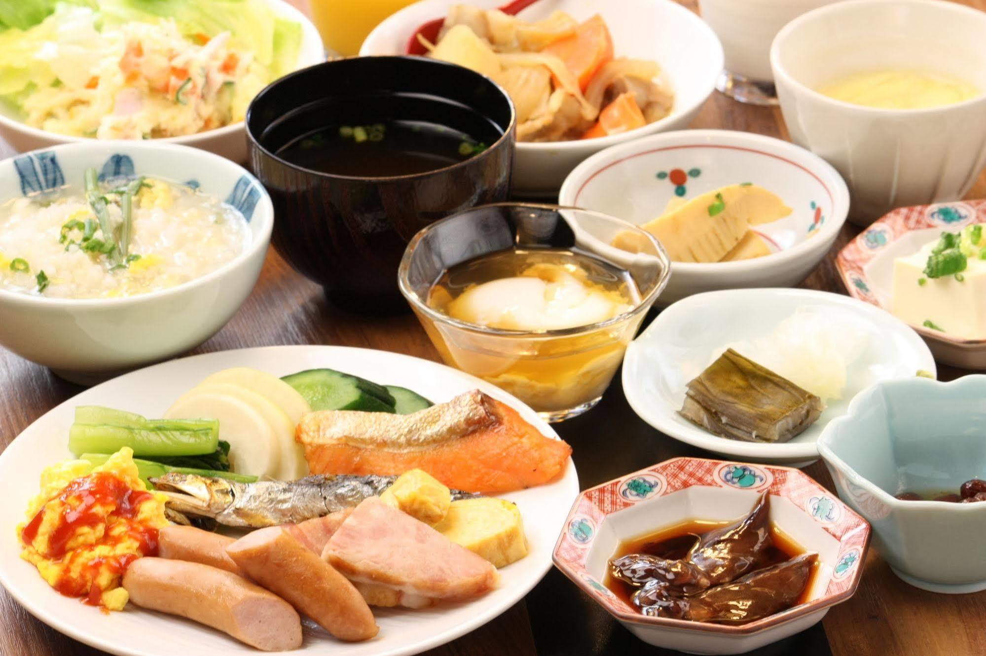 Fukui Manten Hotel Ekimae מראה חיצוני תמונה